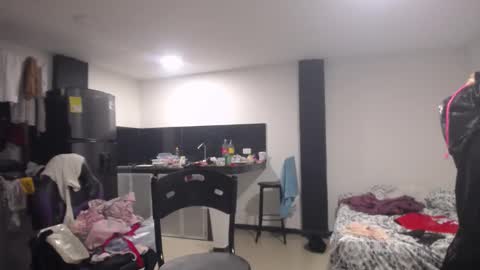 Luna online show from March 10, 2025, 6:34 pm