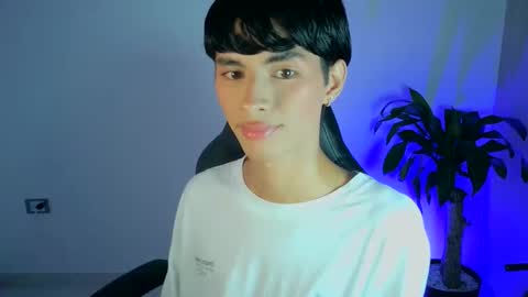 Snapshot of luna_stanford chatting on November 19, 2025, 8:03 am Luna Stanford online show from November 19, 2025, 8:03 am