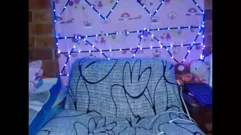 luna_vixxen online show from February 12, 2026, 4:40 am