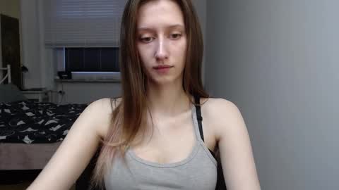 L U N A  online show from February 11, 2026, 7:02 am