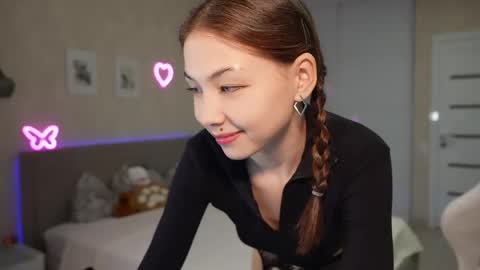 Sweet Luna online show from April 15, 2026, 5:31 pm