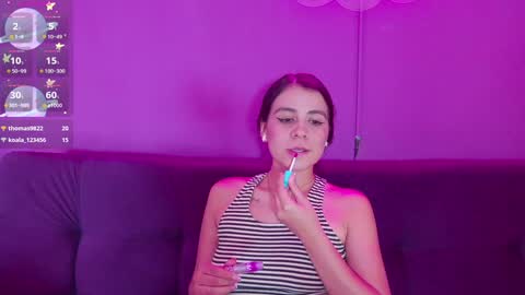 Snapshot of lunaa_lovve chatting on January 14, 2025, 6:38 pm Luna online show from January 14, 2025, 6:38 pm