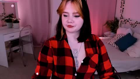 Snapshot of lunaali chatting on September 26, 2025, 4:55 pm Li online show from September 26, 2025, 4:55 pm