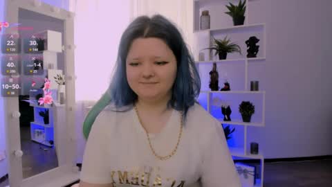 Luna online show from April 5, 2026, 5:59 am