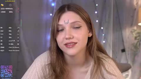 Luna online show from December 15, 2025, 5:01 am