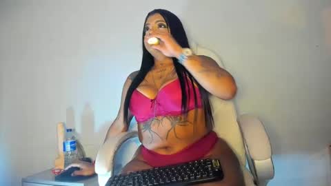 lunafever68 online show from July 5, 2026, 2:40 am