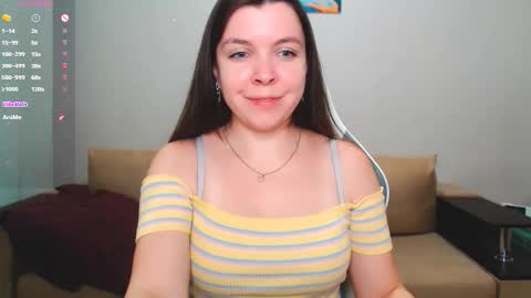 Luna online show from September 22, 2025, 4:53 pm