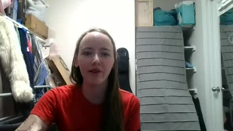 Snapshot of lunapixie2020 chatting on May 18, 2026, 4:07 am lunapixie2020 online show from May 18, 2026, 4:07 am