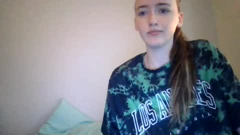 lunapixie2020 online show from July 25, 2026, 11:57 pm