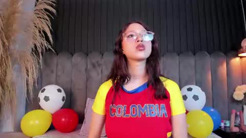 lunar_lustx online show from June 27, 2026, 7:08 pm