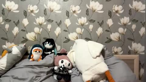 Snapshot of lunaraus chatting on October 17, 2025, 8:33 pm Yuna online show from October 17, 2025, 8:33 pm