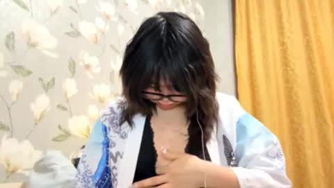 Snapshot of lunaraus chatting on October 26, 2025, 2:01 pm Yuna online show from October 26, 2025, 2:01 pm