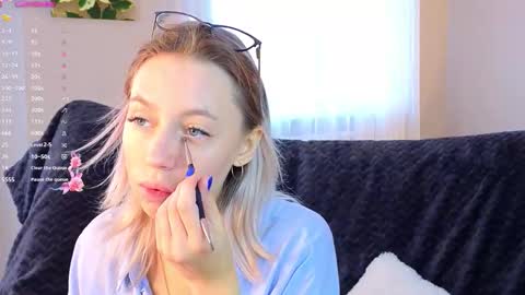 Snapshot of lunariabliss chatting on September 20, 2025, 2:40 pm Kelly online show from September 20, 2025, 2:40 pm