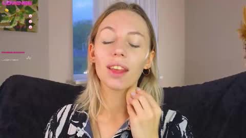 Snapshot of lunariabliss chatting on October 10, 2025, 2:38 pm Kelly online show from October 10, 2025, 2:38 pm