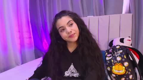 Snapshot of lunariddle_ chatting on February 2, 2025, 2:13 pm Luna online show from February 2, 2025, 2:13 pm