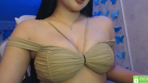 Snapshot of lunarose77 chatting on March 1, 2025, 11:37 pm Luna online show from March 1, 2025, 11:37 pm