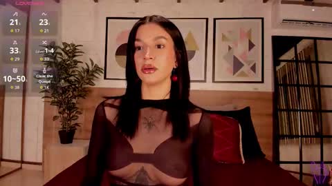 Luna Ruso  online show from October 31, 2025, 8:21 pm