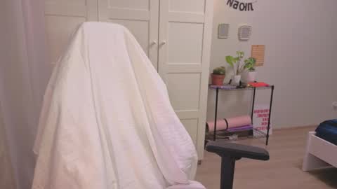 Kate online show from January 18, 2026, 2:54 pm