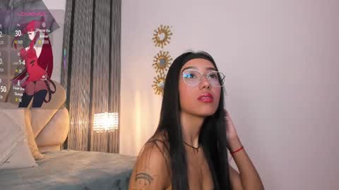 Snapshot of lunavelour_ chatting on April 11, 2026, 6:56 pm Luna online show from April 11, 2026, 6:56 pm