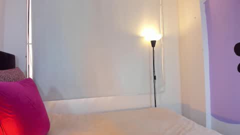 lunavelvet7 online show from February 2, 2026, 3:33 pm