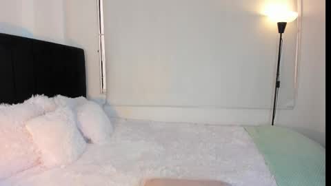 lunavelvet7 online show from February 11, 2026, 3:50 pm