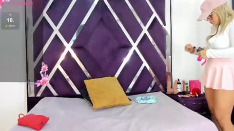 lunaviceht online show from July 16, 2026, 12:22 pm