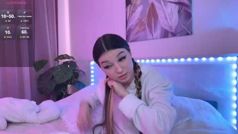 Veronica online show from April 12, 2026, 7:13 am