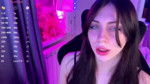 Luna online show from May 15, 2026, 10:39 pm