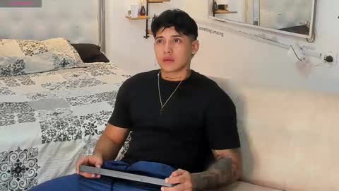 Snapshot of lunay_xtreemboy chatting on September 12, 2025, 12:11 am Lunay online show from September 12, 2025, 12:11 am