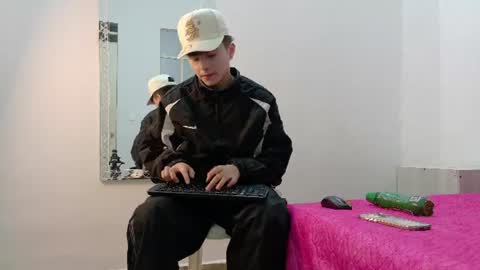 Snapshot of lunaydream chatting on July 20, 2026, 11:34 am lunaydream online show from July 20, 2026, 11:34 am