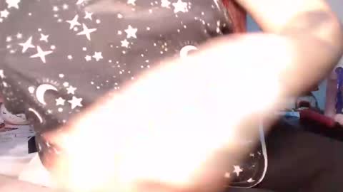 Snapshot of lunita2020x chatting on November 10, 2025, 12:09 am Luna online show from November 10, 2025, 12:09 am