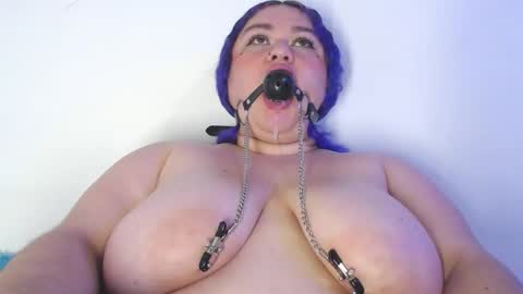 Snapshot of lunitaa_0 chatting on December 14, 2024, 9:07 am L U N I T A online show from December 14, 2024, 9:07 am