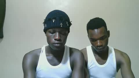 luoislove online show from November 4, 2025, 5:28 am