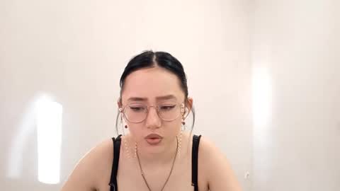 Roxie online show from March 28, 2026, 1:22 pm