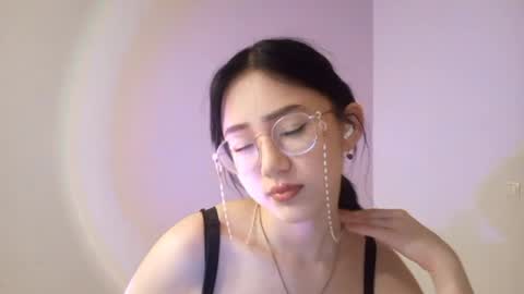 Roxie online show from April 1, 2026, 3:20 pm