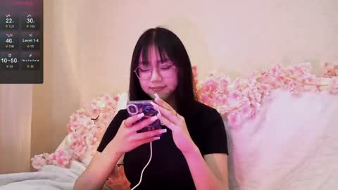 Snapshot of lupefaulker chatting on June 19, 2026, 1:04 pm Roxie online show from June 19, 2026, 1:04 pm