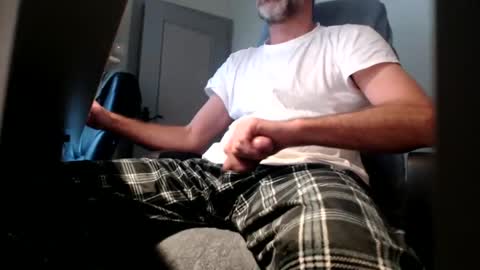 Snapshot of lure4beef chatting on December 7, 2024, 10:45 am lure4beef online show from December 7, 2024, 10:45 am