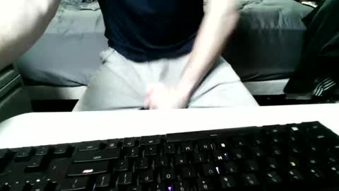 lurkin4alivin online show from October 19, 2025, 6:41 pm