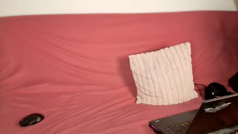 Luros Modasy online show from December 15, 2024, 8:47 pm