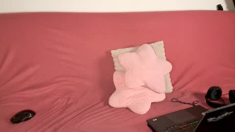 Luros Modasy online show from January 10, 2025, 6:28 pm