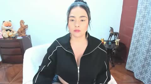 PAULINA online show from April 15, 2026, 8:20 pm