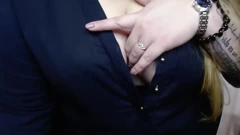 Hailey online show from January 27, 2025, 11:22 pm