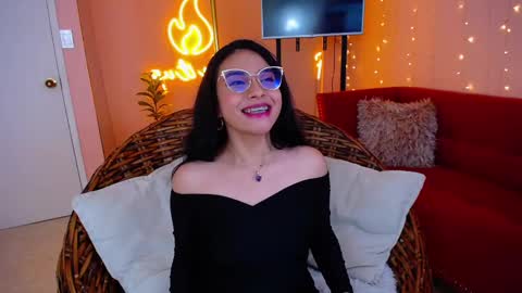 Snapshot of lushiana_love chatting on February 2, 2025, 8:08 pm lushiana online show from February 2, 2025, 8:08 pm