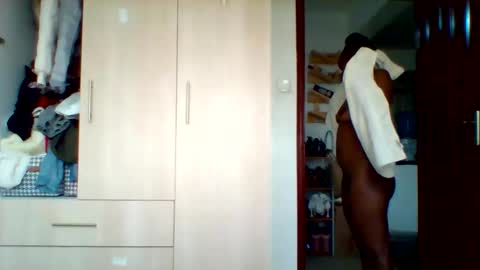 lushlola254 online show from February 16, 2026, 12:56 pm