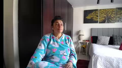 Angela 3 online show from July 1, 2026, 7:35 pm
