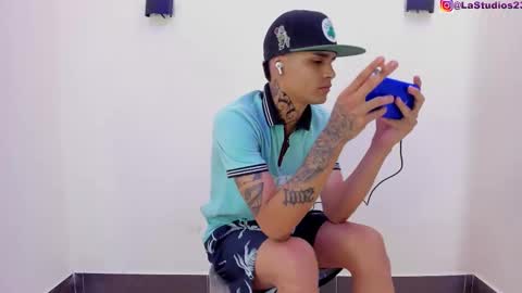 HARDCORE 3someAMAZING CRAZY ROOM WITHOUT LIMITSSHOW NO MERCY online show from March 7, 2025, 1:09 am