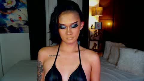 AdriannaFowks online show from December 2, 2024, 6:32 pm