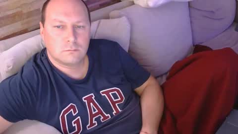 lustonfan online show from May 8, 2026, 11:59 am