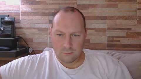 lustonfan online show from May 16, 2026, 12:48 pm