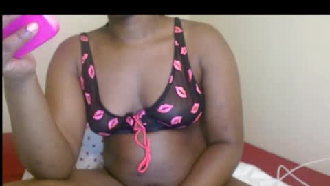 lustrous-choco online show from February 3, 2026, 4:54 am